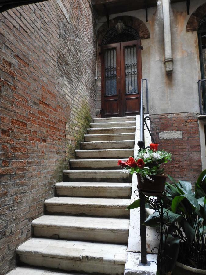 La Poetessa Leilighet Venezia Eksteriør bilde